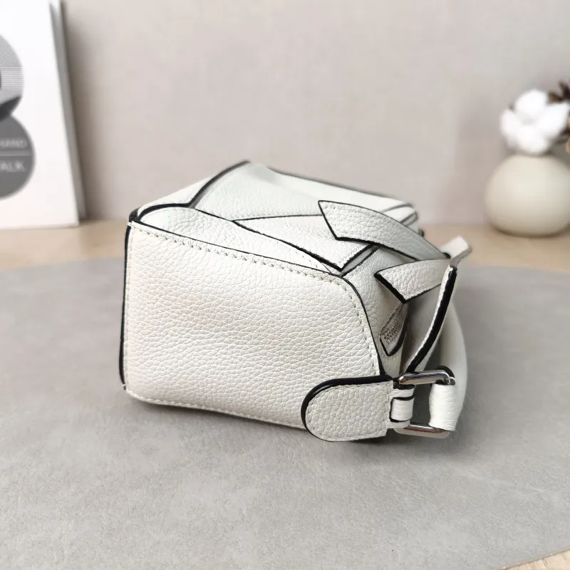 LOEWE Crossbody Bag Puzzle White Calfskin Mini 18 × 8 × 12.5 cm — detail view 9 of 13