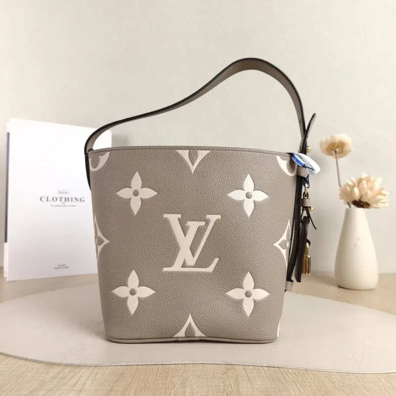 Louis Vuitton Top Handle Bag ALL IN BB · White Empreinte Embossed Calfskin BB 16 × 12 × 18 cm — detail view 4 of 11