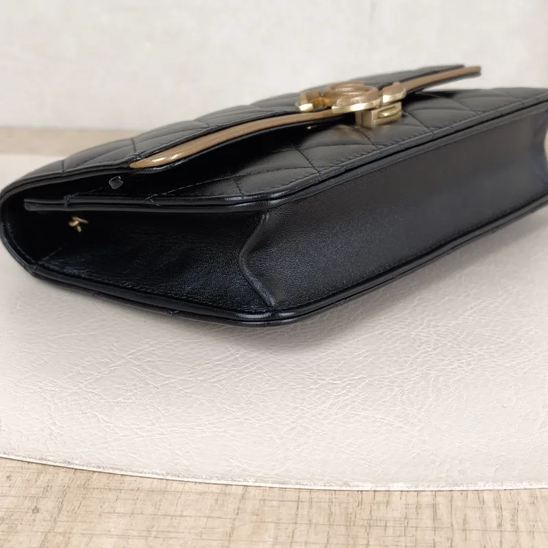 Chanel Crossbody Bag Classic Flap WOC CF WOCWOC Bag Black Lambskinmini19.2 × 3.5 × 12.3 cm — detail view 9 of 12