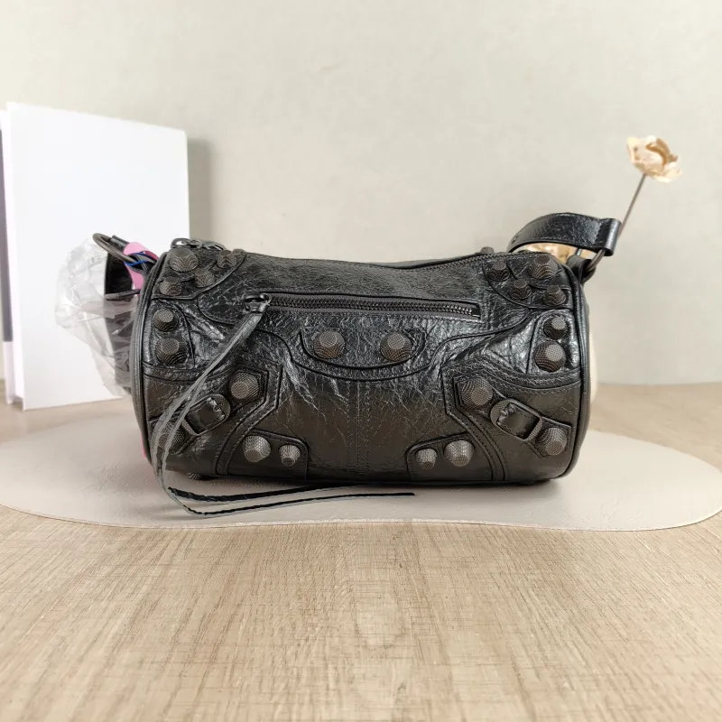 BALENCIAGA Crossbody Bag Crossbody Bag Grey Waxed Leather One Size25 × 13 × 14 cm