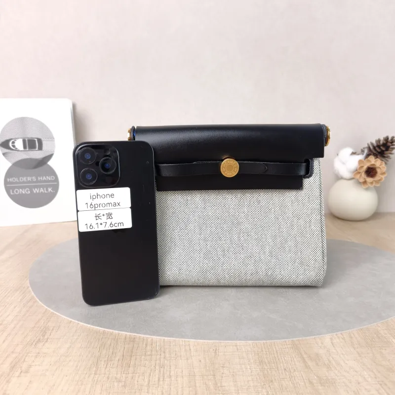 Hermès Crossbody Bag Herbag Zip 20Black Beige Canvas mini20.5 × 7 × 16.5 cm — cover view 3 of 5