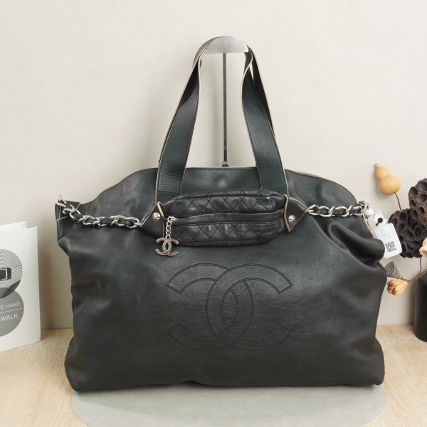 Chanel Shoulder Bag Tote Bag Black Calfskin One Size50 × 12 × 40 cm