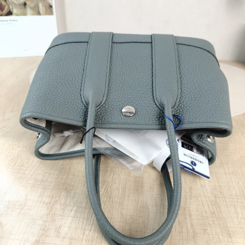 Hermès Top Handle Bag Neo Garden 23 Mini 63 Negonda Calfskin Mini 23 × 10 × 16 cm k — detail view 7 of 9