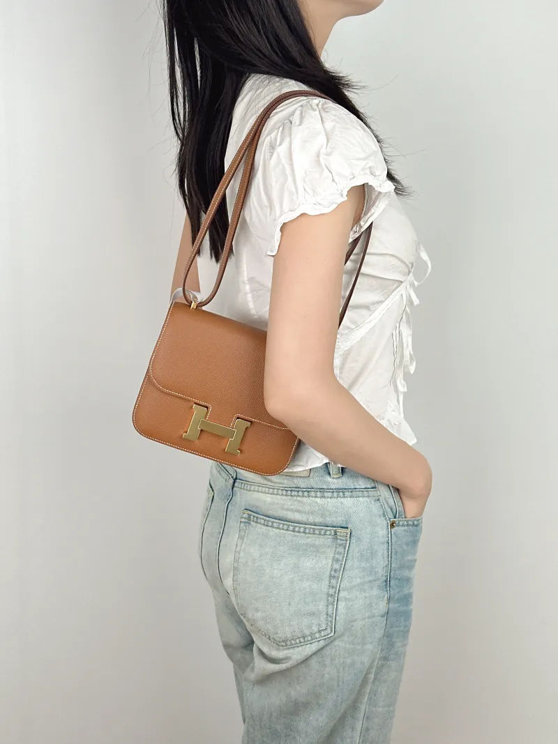 Hermès Crossbody Bag Constance 19 Gold-Tone Hardware Epsom Calfskinmini18 × 4 × 15 cm — on-model view 2 of 3