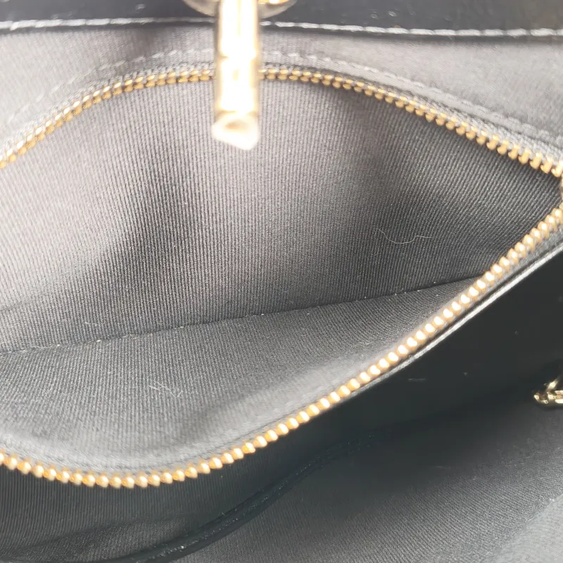 Chanel Crossbody Bag31Bag Black Waxed Leathermini23 × 5.5 × 22 cm — detail view 3 of 12
