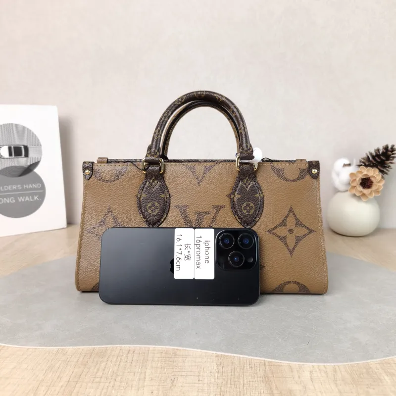 Louis Vuitton Crossbody Bag Onthego East West Monogram PVC Small 25 × 10 × 13 cm — cover view 2 of 5
