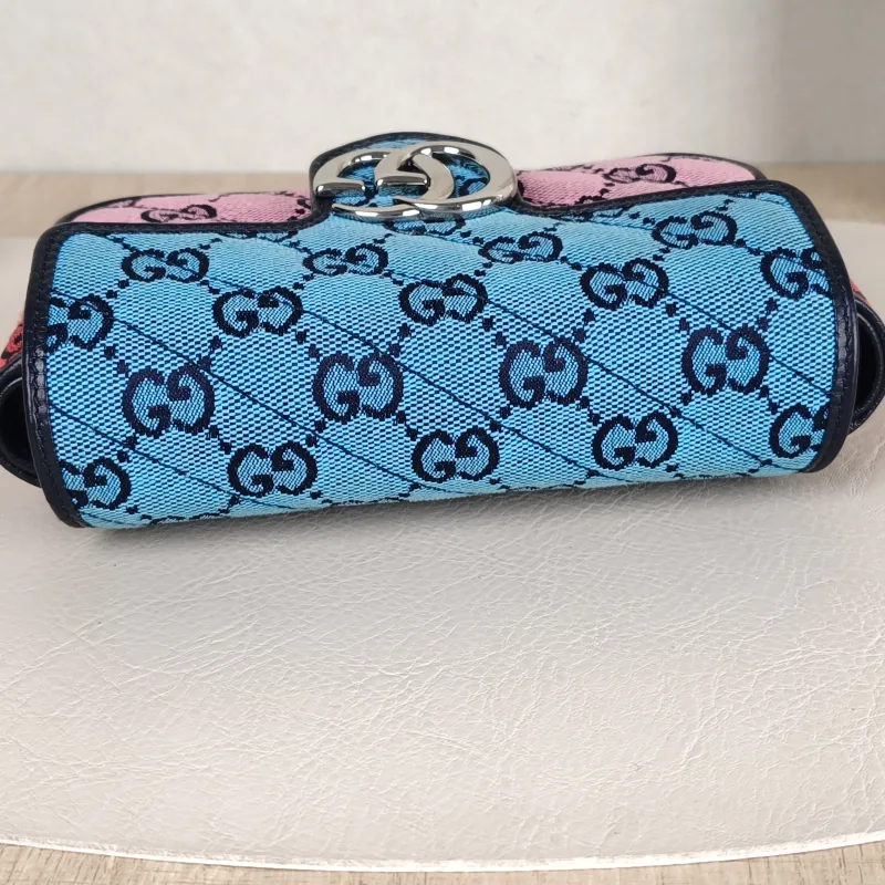 GUCCI Crossbody Bag GG Marmont Mini Marmont Mini Canvasmini16.5 × 4.5 × 9.5 cm — detail view 1 of 11