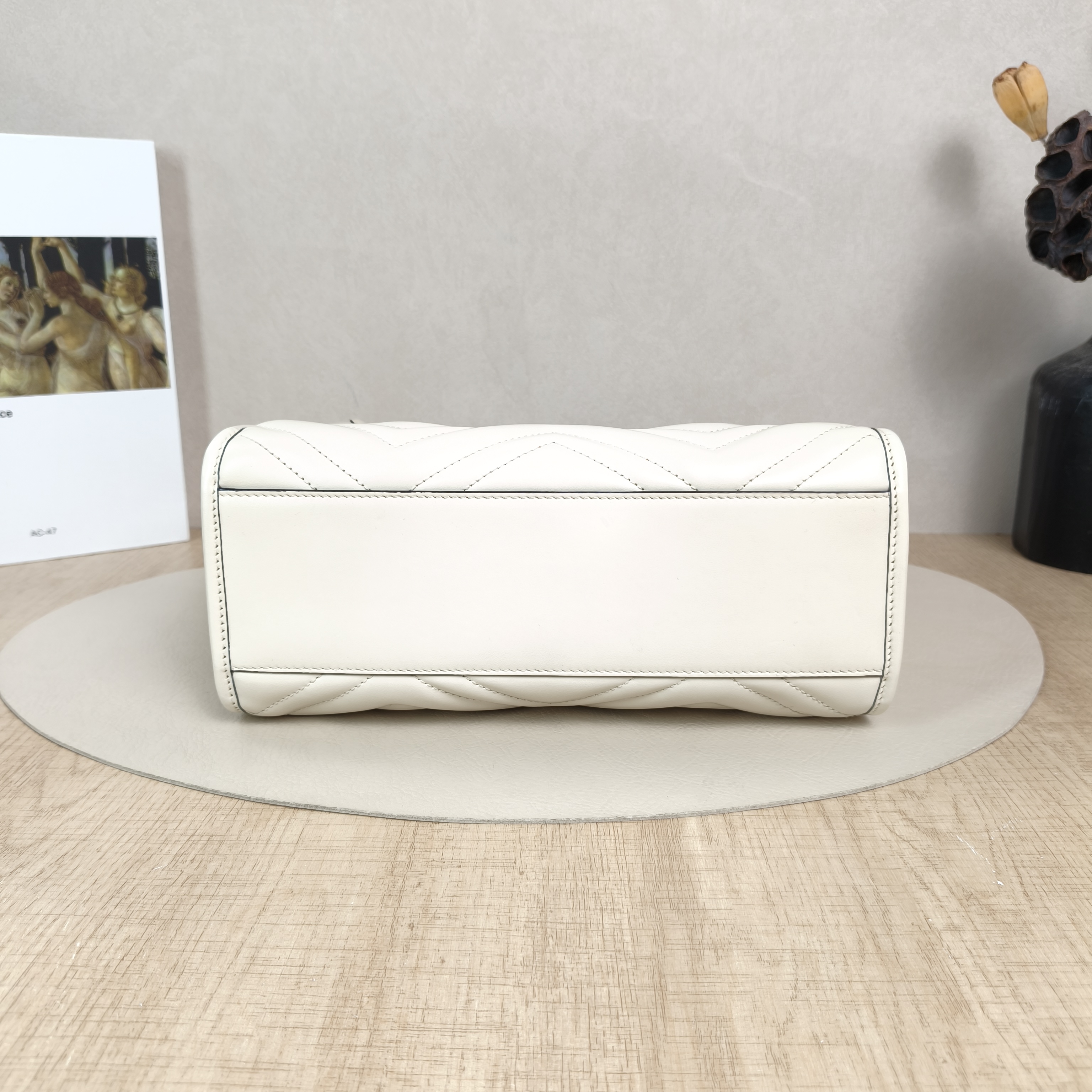 GUCCI Shoulder Bag GG Marmont Marmont tote White Calfskin Small Edition26.5 × 12.5 × 18.5 cm — cover view 3 of 6
