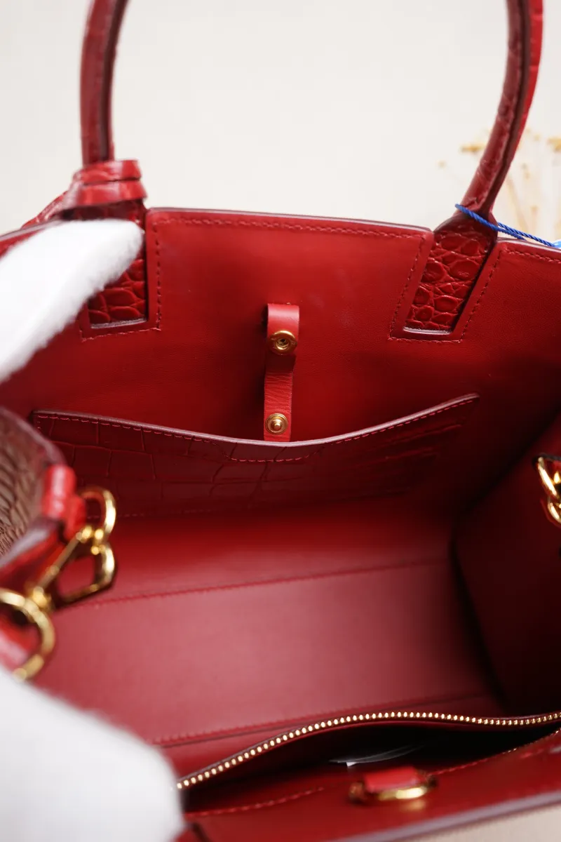 BURBERRY Crossbody Bag Top Handle Crossbody Bag Red Calfskin One Size27 × 11 × 20 cm — detail view 7 of 18