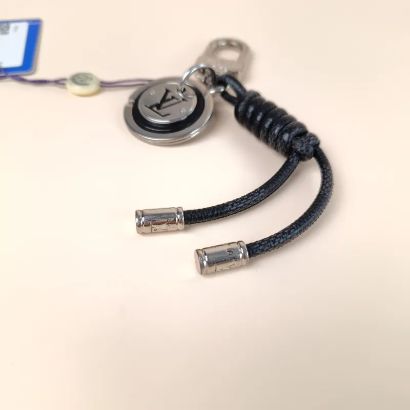 Louis Vuitton Key Ring Key Ring Silver One Size17cm — cover view 3 of 8