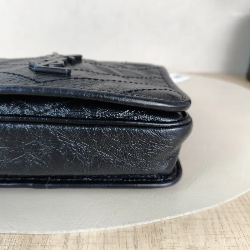 SAINT LAURENT Crossbody Bag Niki Chain Bagwoc Black Mini 19 × 5 × 16 cm — detail view 9 of 11