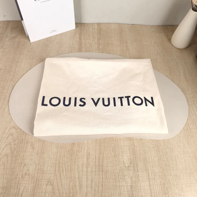 Louis Vuitton Shoulder Bag Neverfull Monogram PVC Medium 31 × 14 × 28 cm — detail view 1 of 12