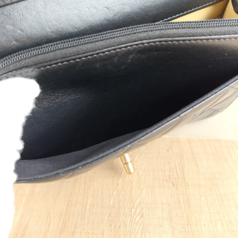 Chanel Shoulder Bag cf Black Lambskin 19 × 4.5 × 12 cm Microchip Edition — detail view 9 of 13