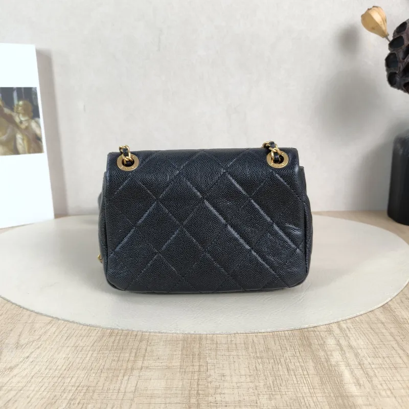 Chanel Crossbody Bag Black Calfskinmini17 × 4 × 12 cm — cover view 2 of 6