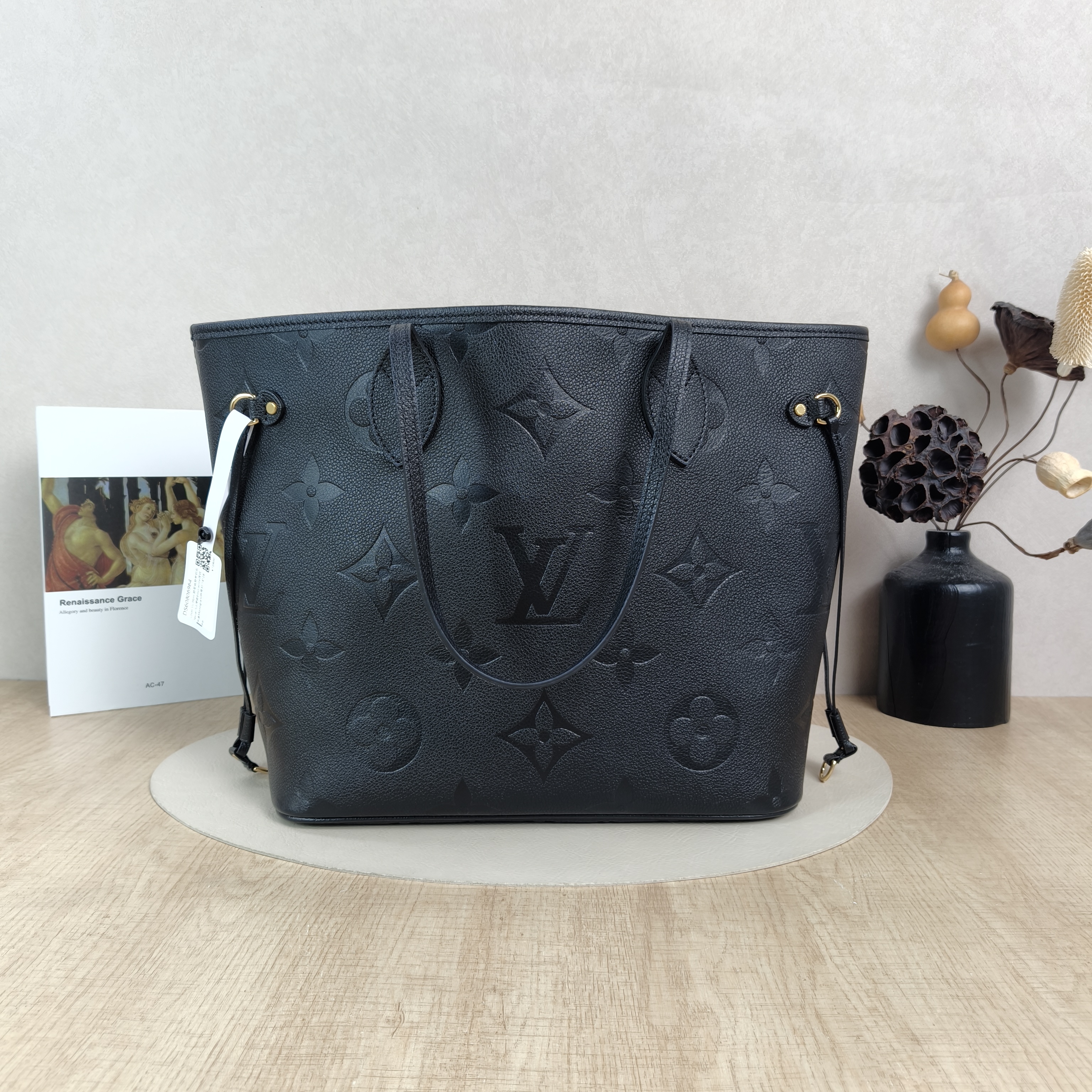 Louis Vuitton Shoulder Bag Neverfull Black Empreinte Embossed Calfskin Monogram Medium31 × 14 × 28 cm — cover view 3 of 5