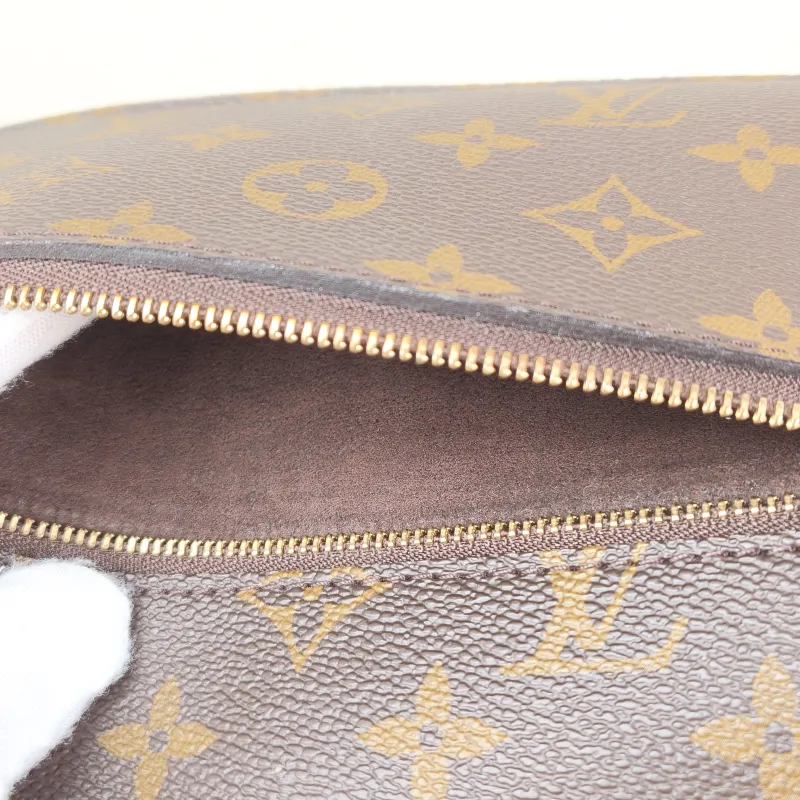 Louis Vuitton Crossbody Bag Pochette Métis East West Monogram PVC Small 21.5 × 6 × 13.5 cm — detail view 4 of 16