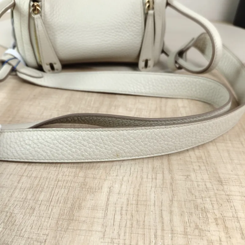 Hermès Crossbody Bag Lindy Mini 198LB eton TC Calfskinmini19 × 9.5 × 13 cm — detail view 9 of 12