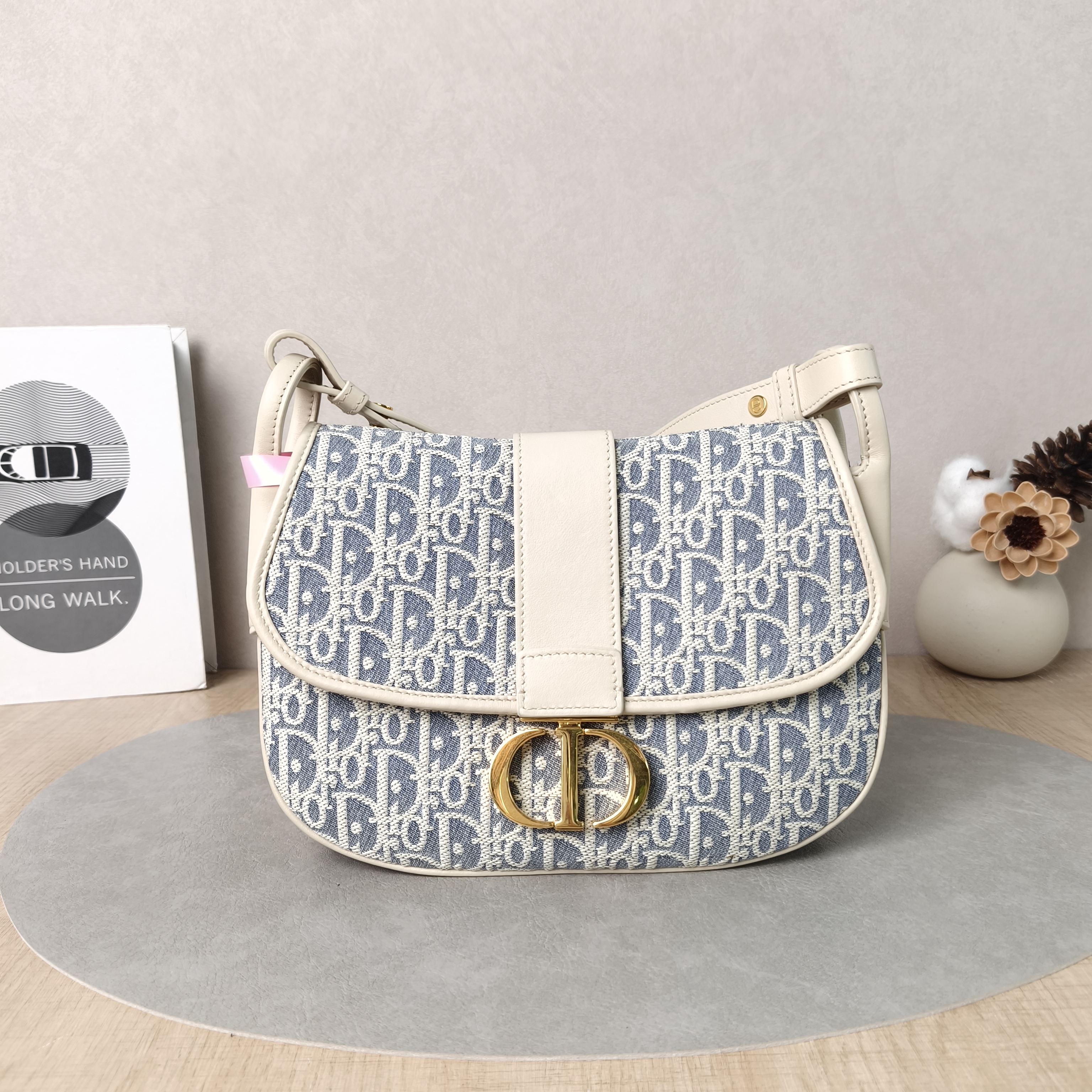 DIOR Crossbody Bag30Montaigne Blue Beige Canvas Medium24 × 9 × 17 cm