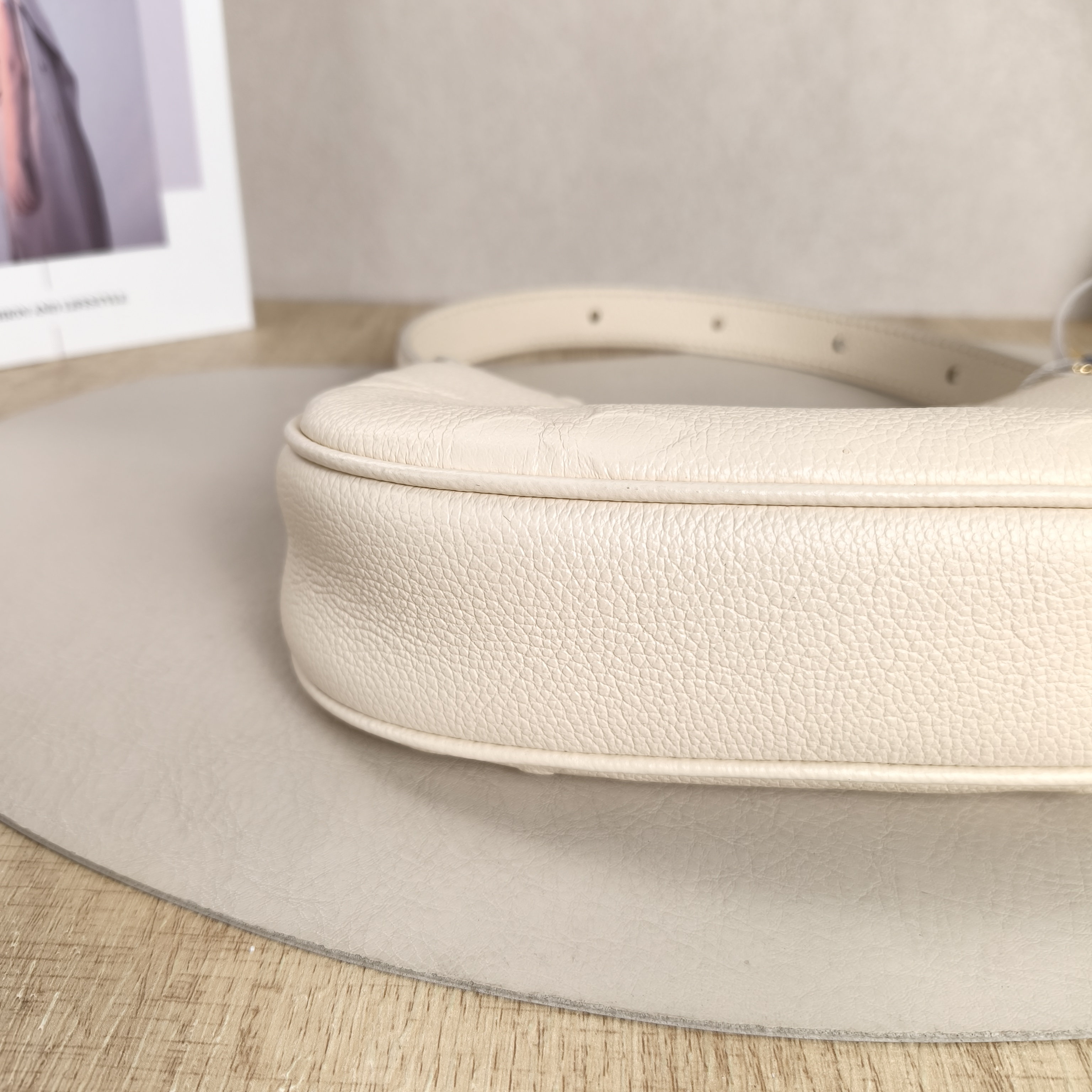 Louis Vuitton Shoulder Bag Moon White Calfskinmini20.5 × 5 × 11 cm — cover view 3 of 10