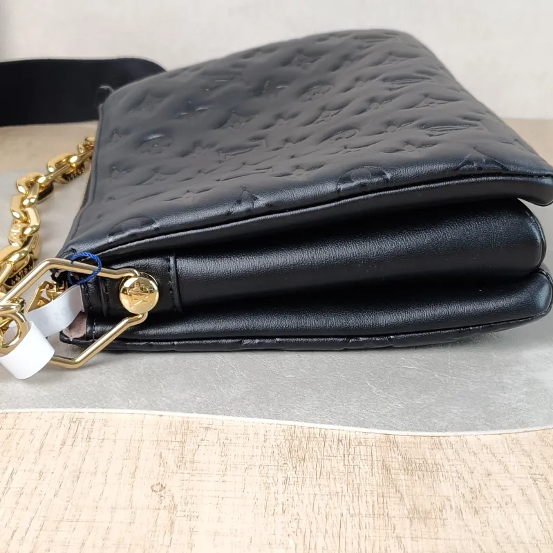Louis Vuitton Crossbody Bag Coussin Black Lambskin Small 26 × 12 × 20 cm — detail view 3 of 11