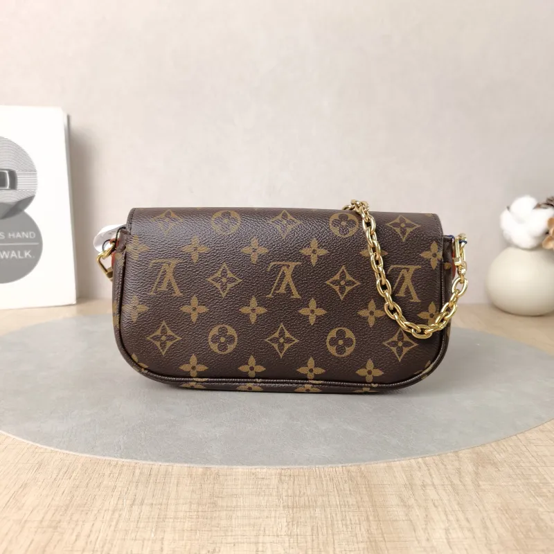 Louis Vuitton Crossbody Bag IVY Monogram PVC Small 23.5 × 4.3 × 12 cm — cover view 6 of 6