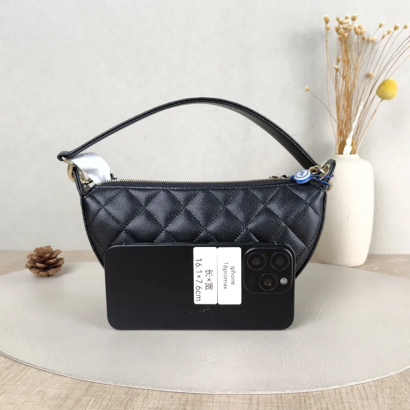 Chanel Crossbody Bag Top Handle Crossbody Bag Black Grained Calfskin 22 × 5.5 × 12 cm — cover view 5 of 5