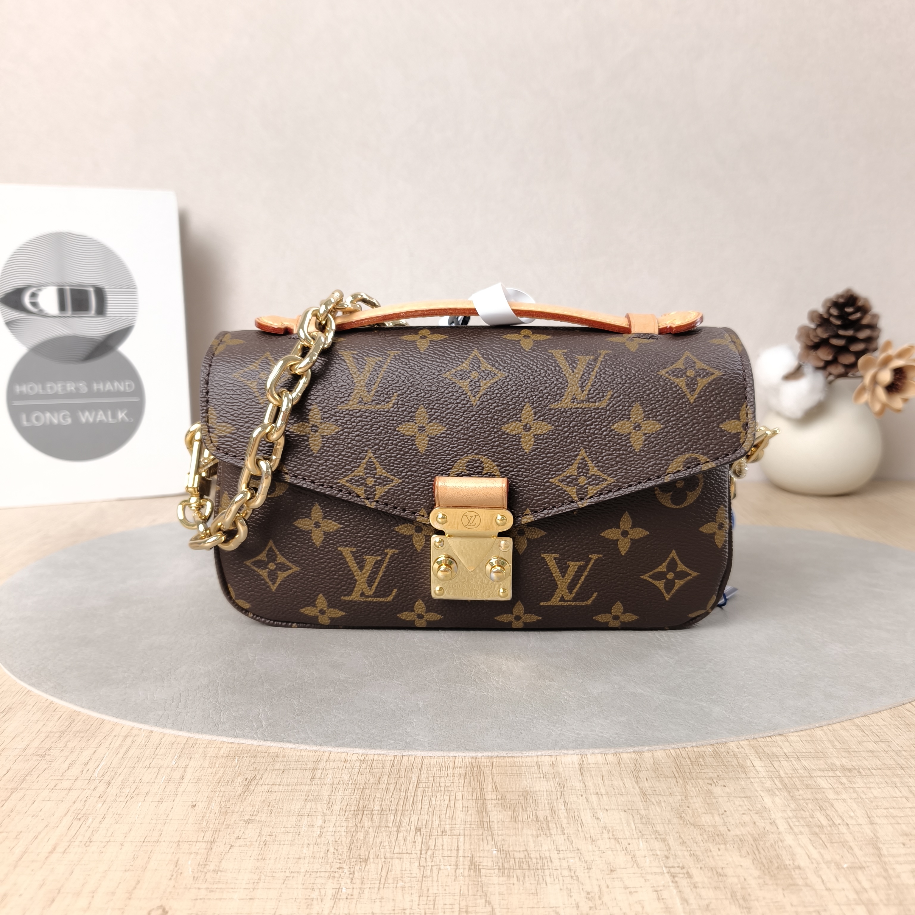 Louis Vuitton Crossbody Bag Pochette Métis East West Monogram PVC Small21.5 × 6 × 13.5 cm