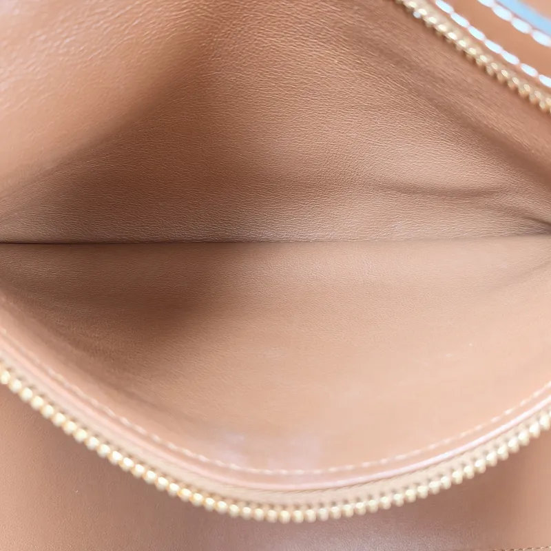 CELINE Shoulder Bag Cabas 16 Tote Bag Caramel Calfskin Large37 × 14 × 26 cm — detail view 4 of 10