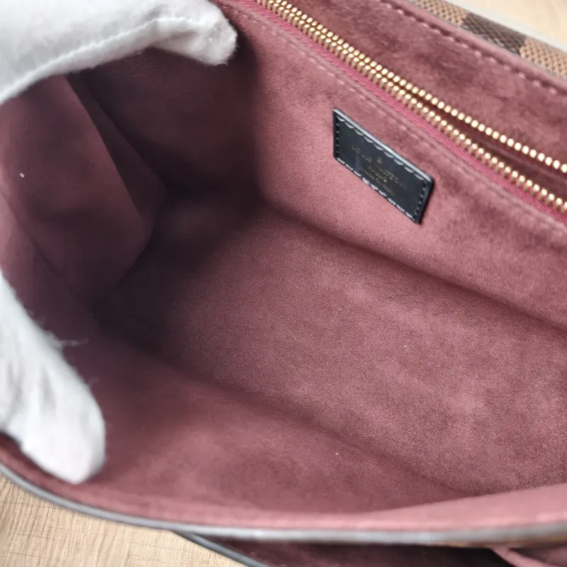 Louis Vuitton Shoulder Bag VAVIN Red · PVC Small 25 × 9.5 × 17 cm — detail view 3 of 13