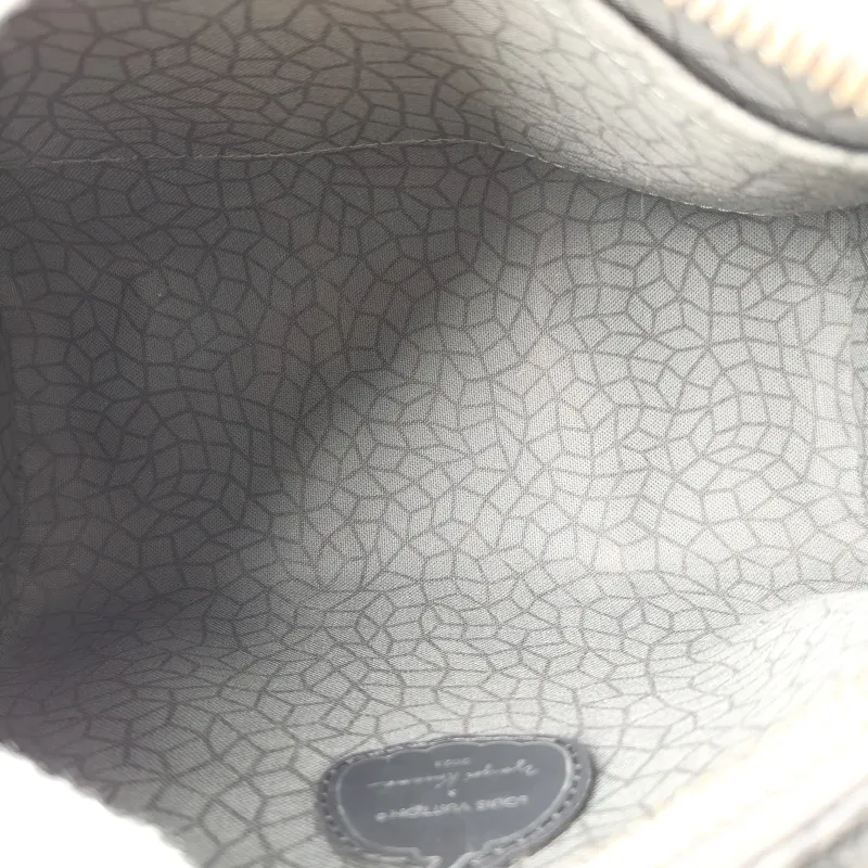 Louis Vuitton Crossbody Bag Keepall 25 PVC Medium25 × 11 × 15 cm — detail view 3 of 13