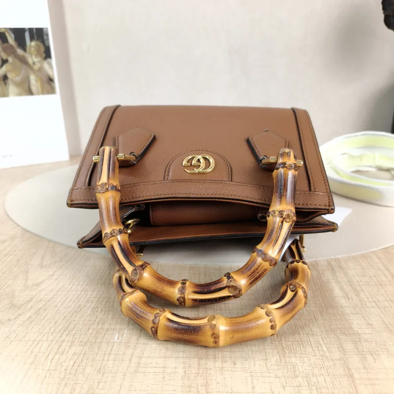 GUCCI Top Handle Bag Diana Top Handle Bag Caramel Calfskin Small 20 × 10 × 16 cm — detail view 1 of 12