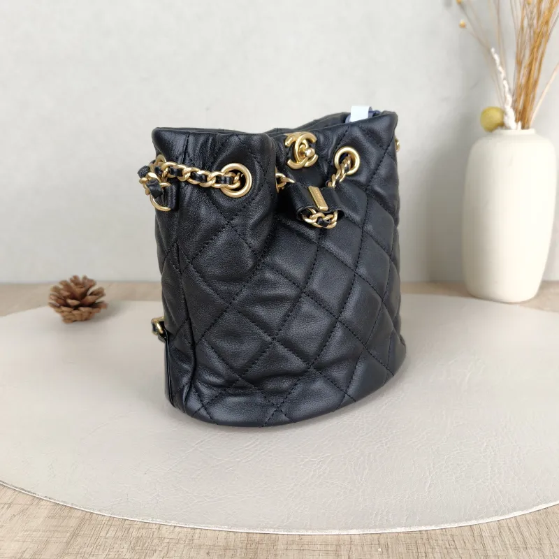 Chanel Backpack Backpack Black Lambskin One Size17 × 12 × 16 cm — cover view 3 of 5