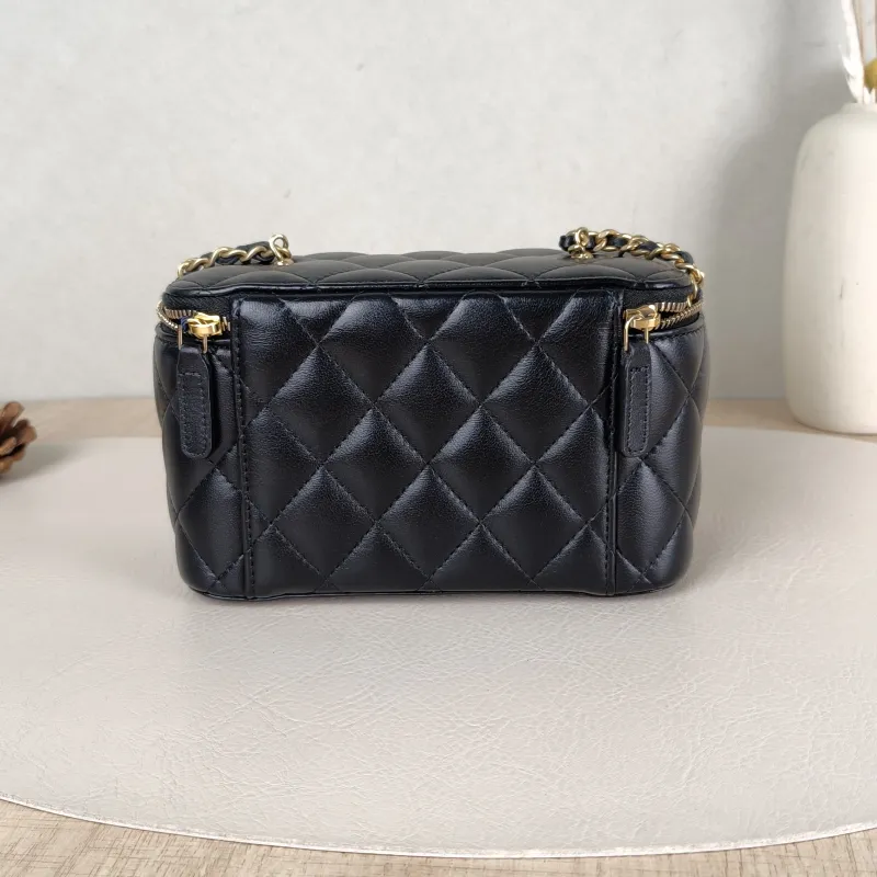 Chanel Crossbody Bag Edition Box Bag Cosmetic Bag Black Lambskin 17 × 8 × 9.5 cm — cover view 3 of 5