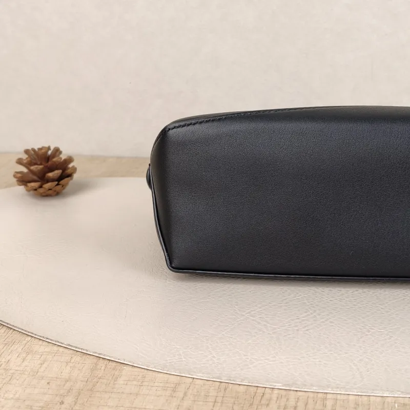 LOEWE Crossbody Bag Puzzle Black CC alfskinmini18 × 8 × 12.5 cm — detail view 12 of 12