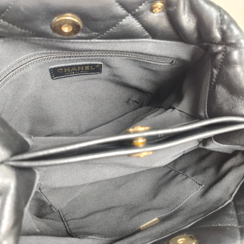 Chanel Shoulder Bag 22b Small Shopping Tote Black Lambskin Small 25 × 10 × 20 cm — detail view 8 of 13