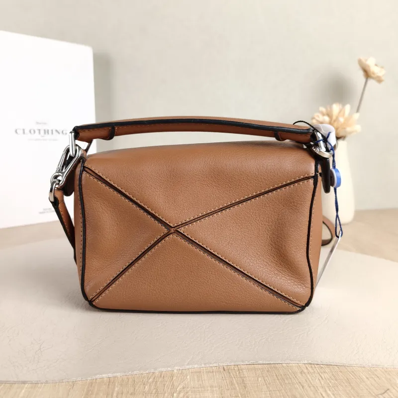LOEWE Crossbody Bag Puzzle Caramel Calfskin Mini 18 × 8 × 12.5 cm — cover view 4 of 5