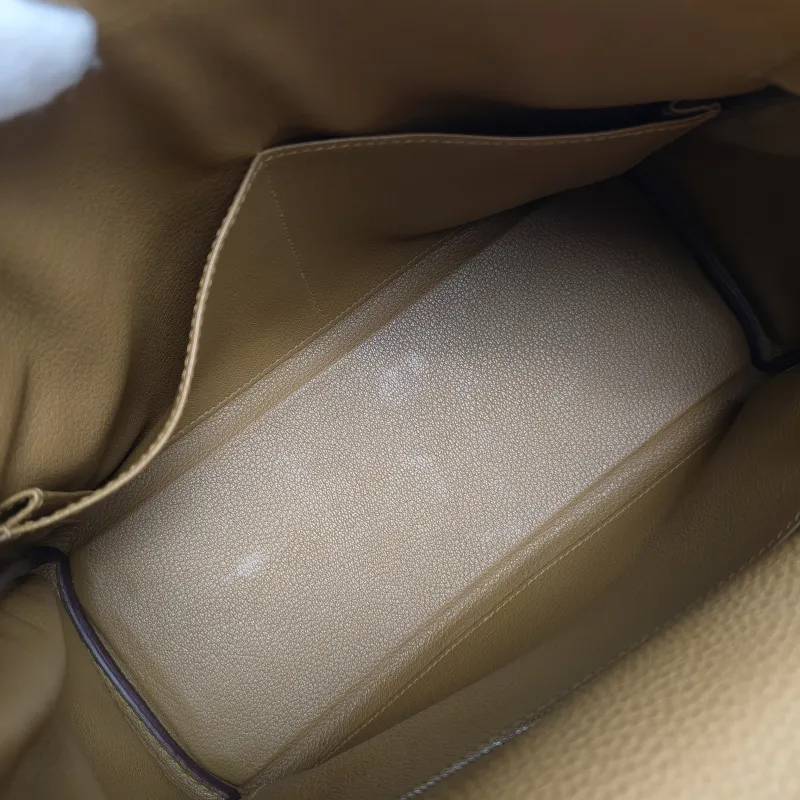 Hermès Shoulder Bag Kelly 28 Silver-Tone Hardware2S Togo Calfskin Medium28 × 10 × 22 cm — detail view 4 of 13