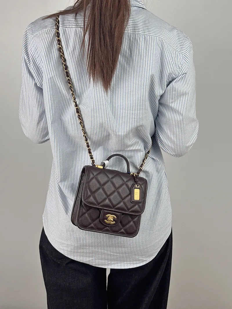 Chanel Crossbody Bag 22k Messenger Bag Brown Grained Calfskin 17 × 6.5 × 15 cm Microchip Edition — on-model view 3 of 3