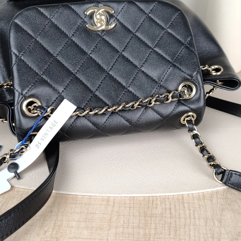 Chanel Backpack Duma Black Grained Calfskin Large21 × 13 × 23 cm — detail view 4 of 13