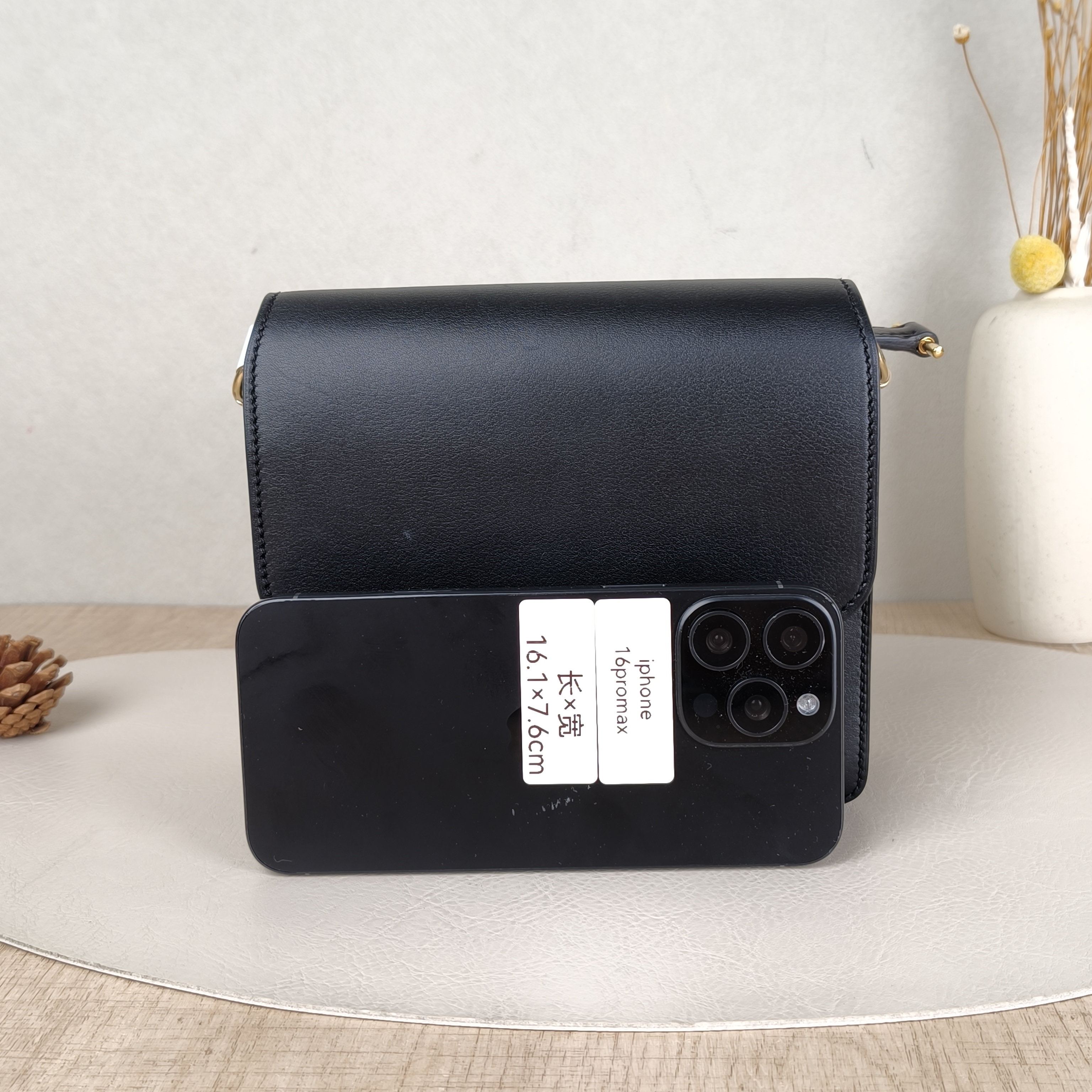Hermès Crossbody Bag Roulis 19 Black Calfskin18 × 6 × 15 cm — cover view 4 of 5