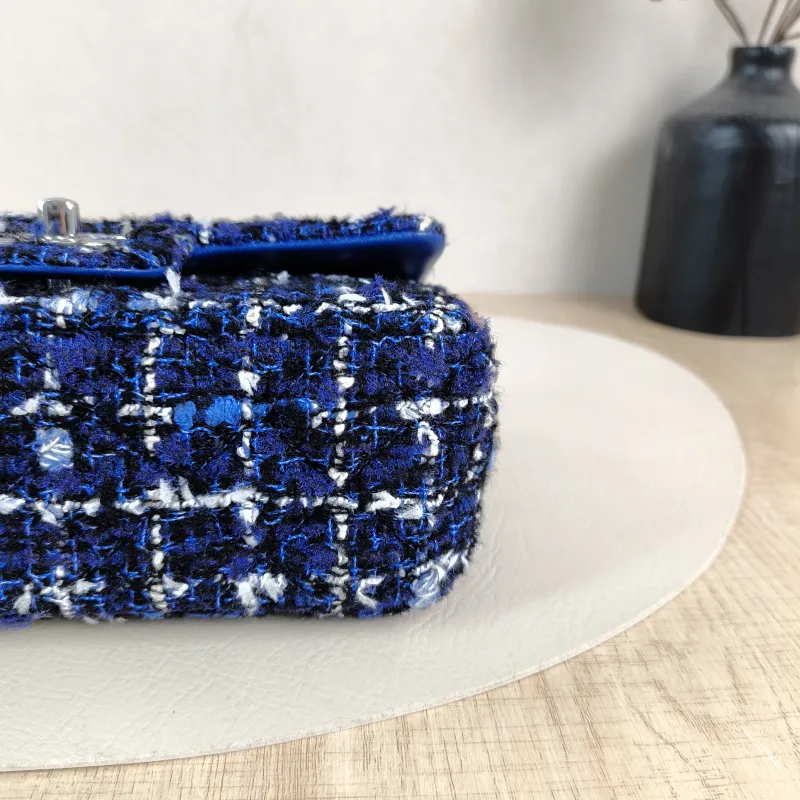 Chanel Crossbody Bag Classic Flap Large Mini CF Mini Blue mini 20 × 6 × 12 cm — detail view 9 of 13
