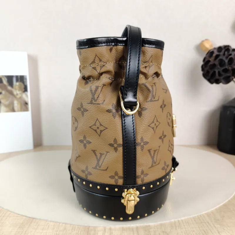 Louis Vuitton Shoulder Bag Petit Noe Edition Bucket Bag Monogram PVC One Size 13.5 × 13.5 × 22 cm — detail view 6 of 13