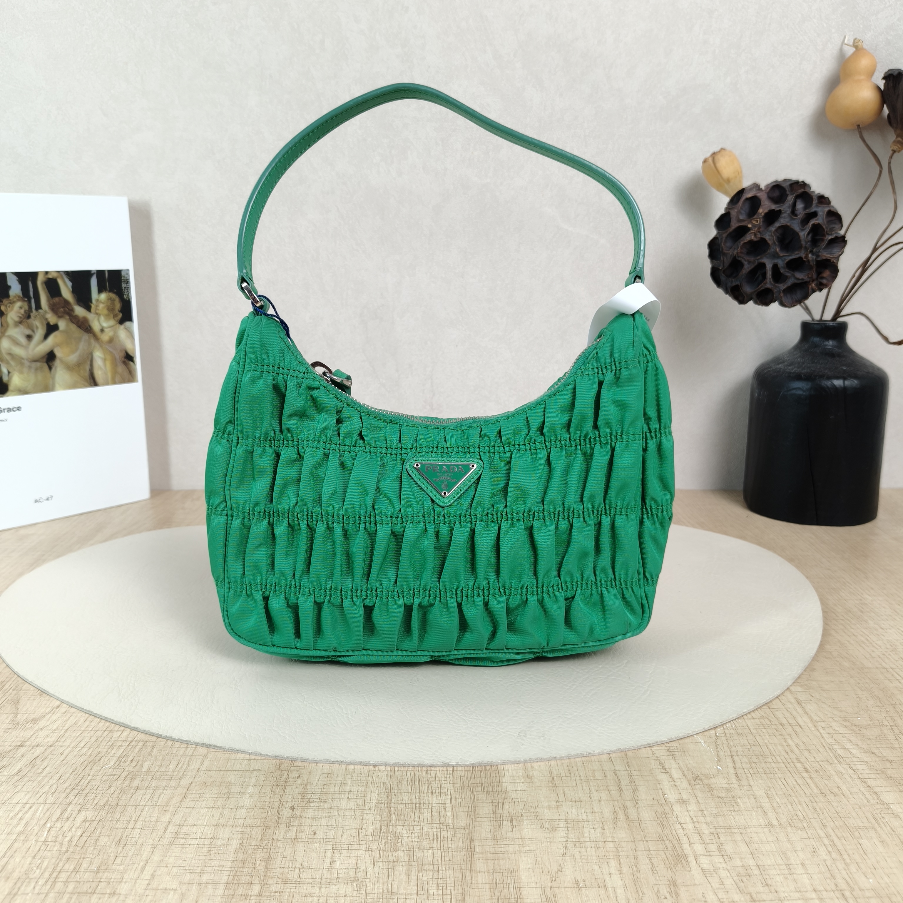 PRADA Shoulder Bag Re-Edition hobo Green Nylonmini21 × 6 × 16 cm