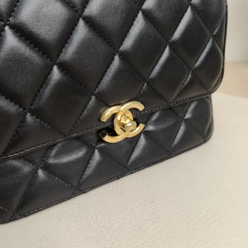 Chanel Crossbody Bagcf Collection Crossbody Bag Black Lambskin One Size19 × 9 × 14 cm — detail view 1 of 14