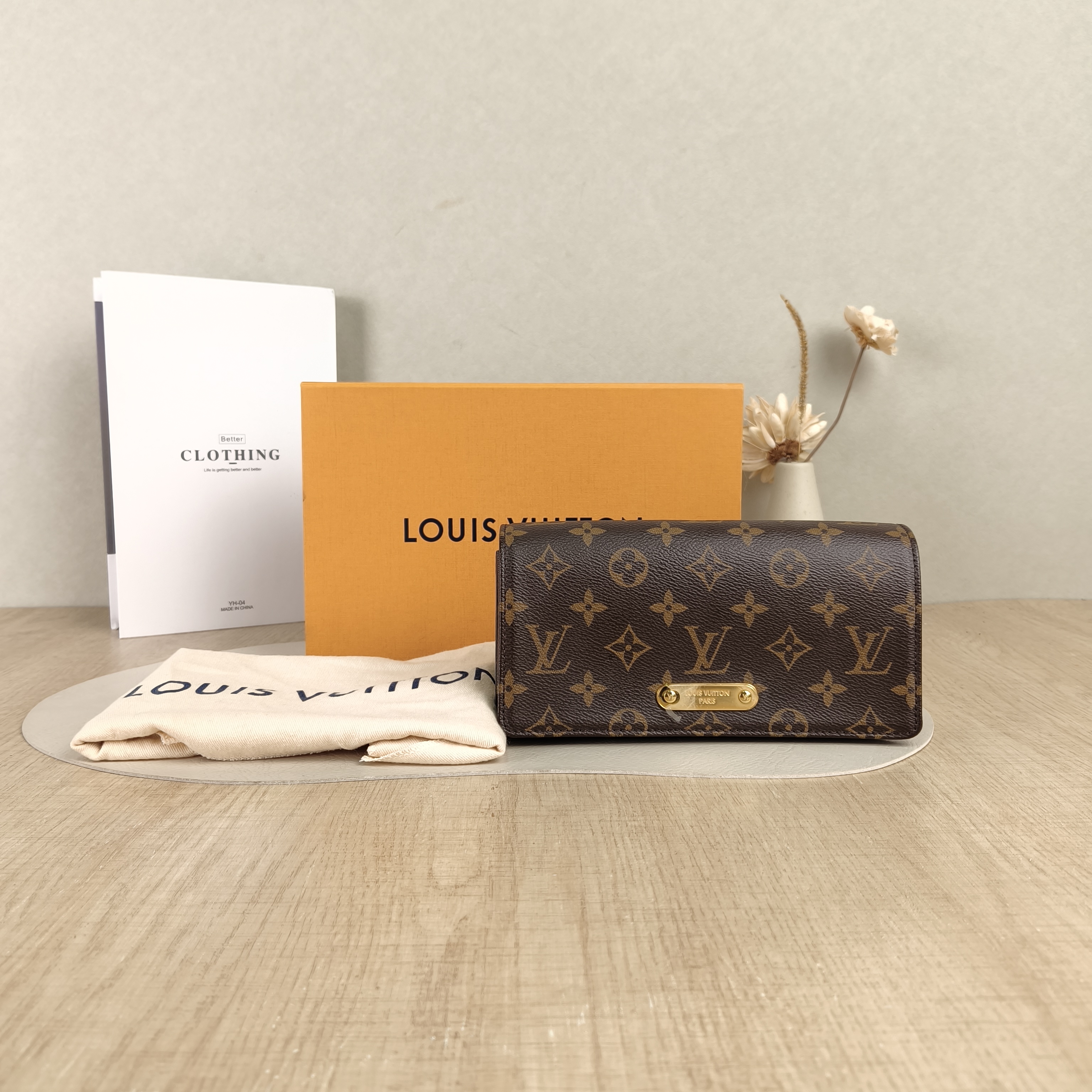 Louis Vuitton Crossbody Bag LILY Chain Bagwoc Monogram PVC21 × 3.5 × 10.5 cm — cover view 3 of 6