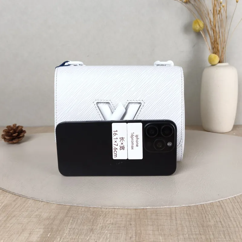 Louis Vuitton Crossbody Bag Twist White Epi Embossed Calfskin Small 19 × 9 × 15 cm — cover view 4 of 5