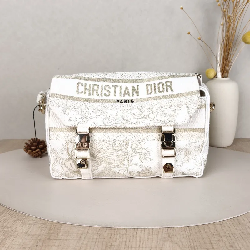 DIOR Crossbody Bag camp Messenger Bag White Canvas 23 × 8 × 15 cm