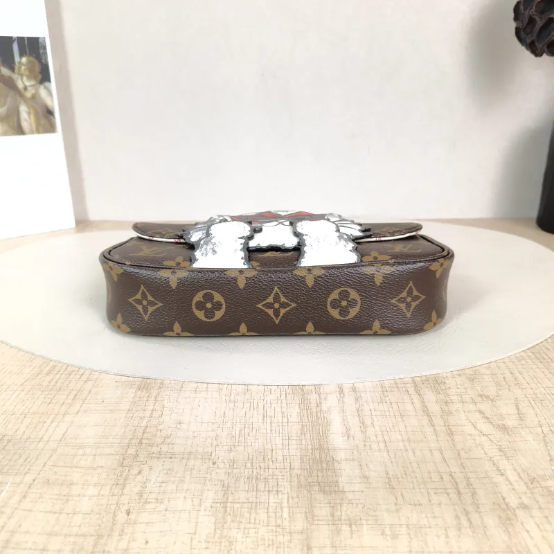 Louis Vuitton Crossbody Bag IVY Monogram PVC Small 23.5 × 4.3 × 12 cm — cover view 3 of 6