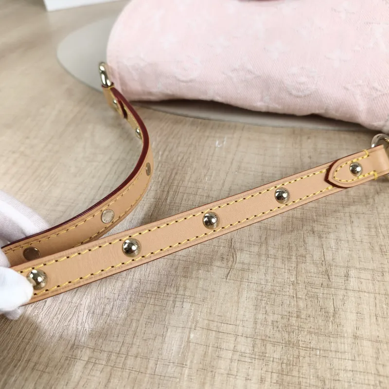 Louis Vuitton Shoulder Bag Sunset Pink One Size 27 × 3 × 18 cm — detail view 9 of 13