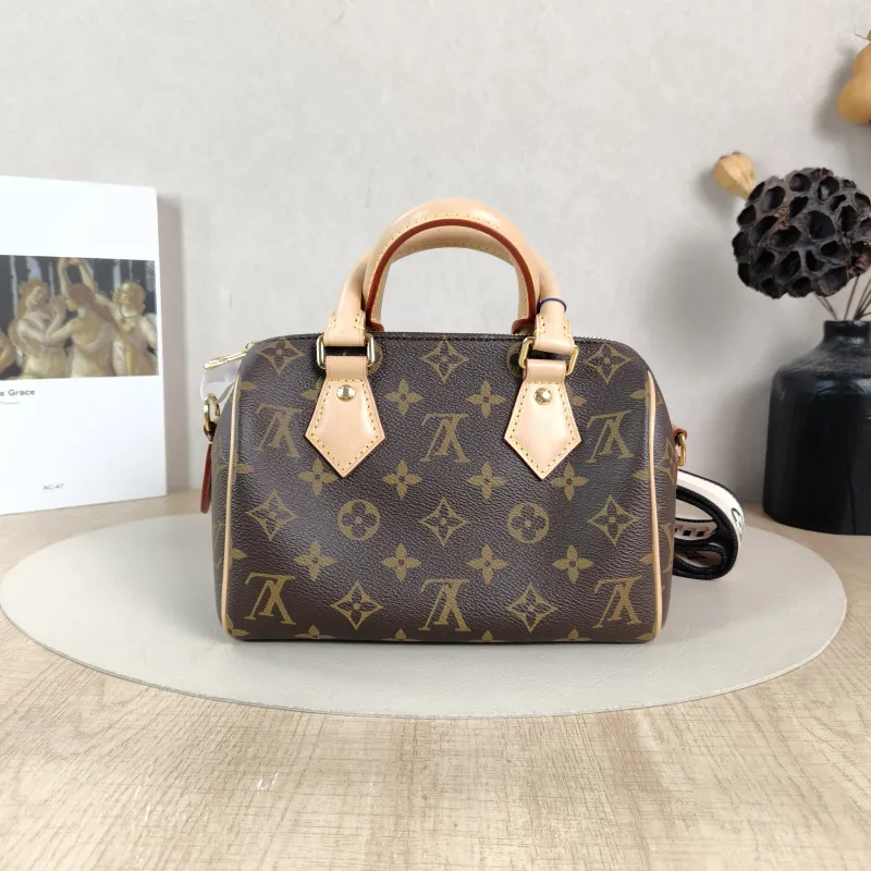 Louis Vuitton Crossbody Bag Speedy20 Shoulder Strap PVC Small20.5 × 12 × 13.5 cm